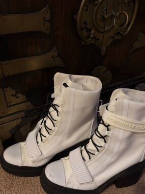 Converse White High-Top Lace-Up Platform Boots with Black Sole Size 6.5